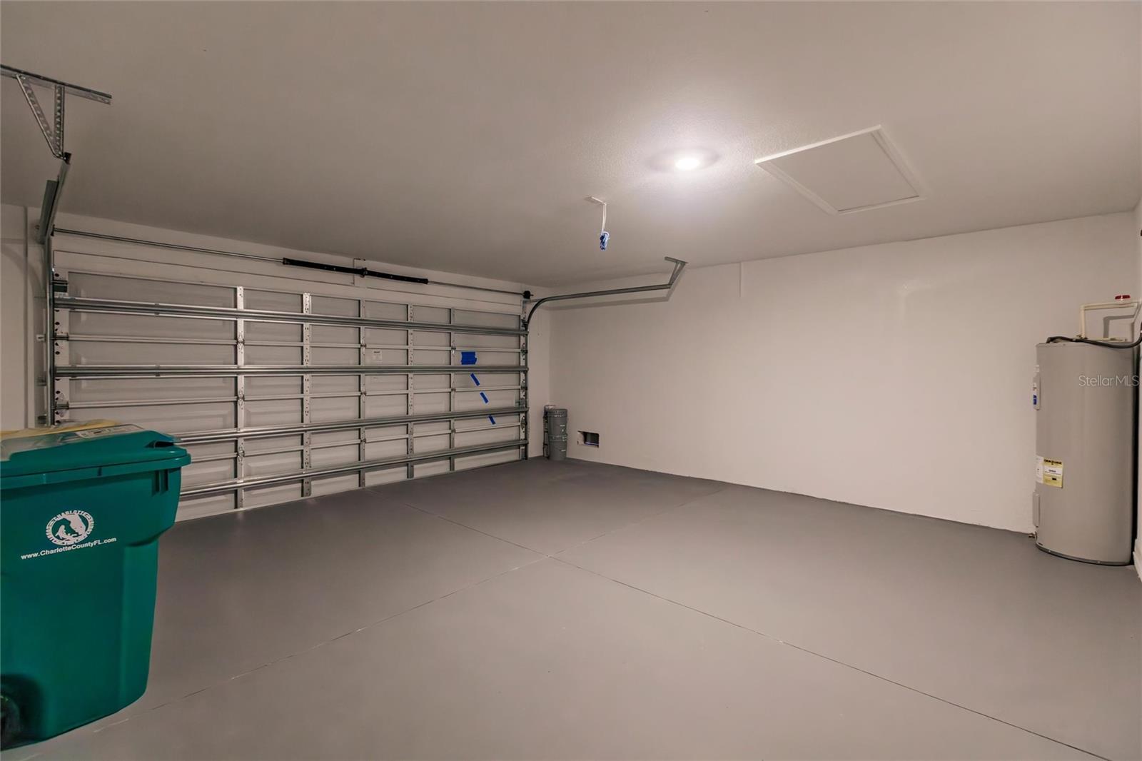 ROTONDA LAKES - Residential