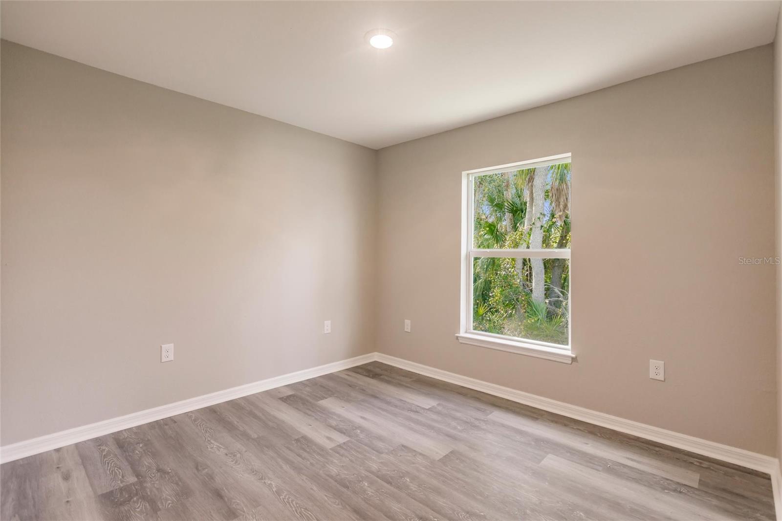 ROTONDA LAKES - Residential