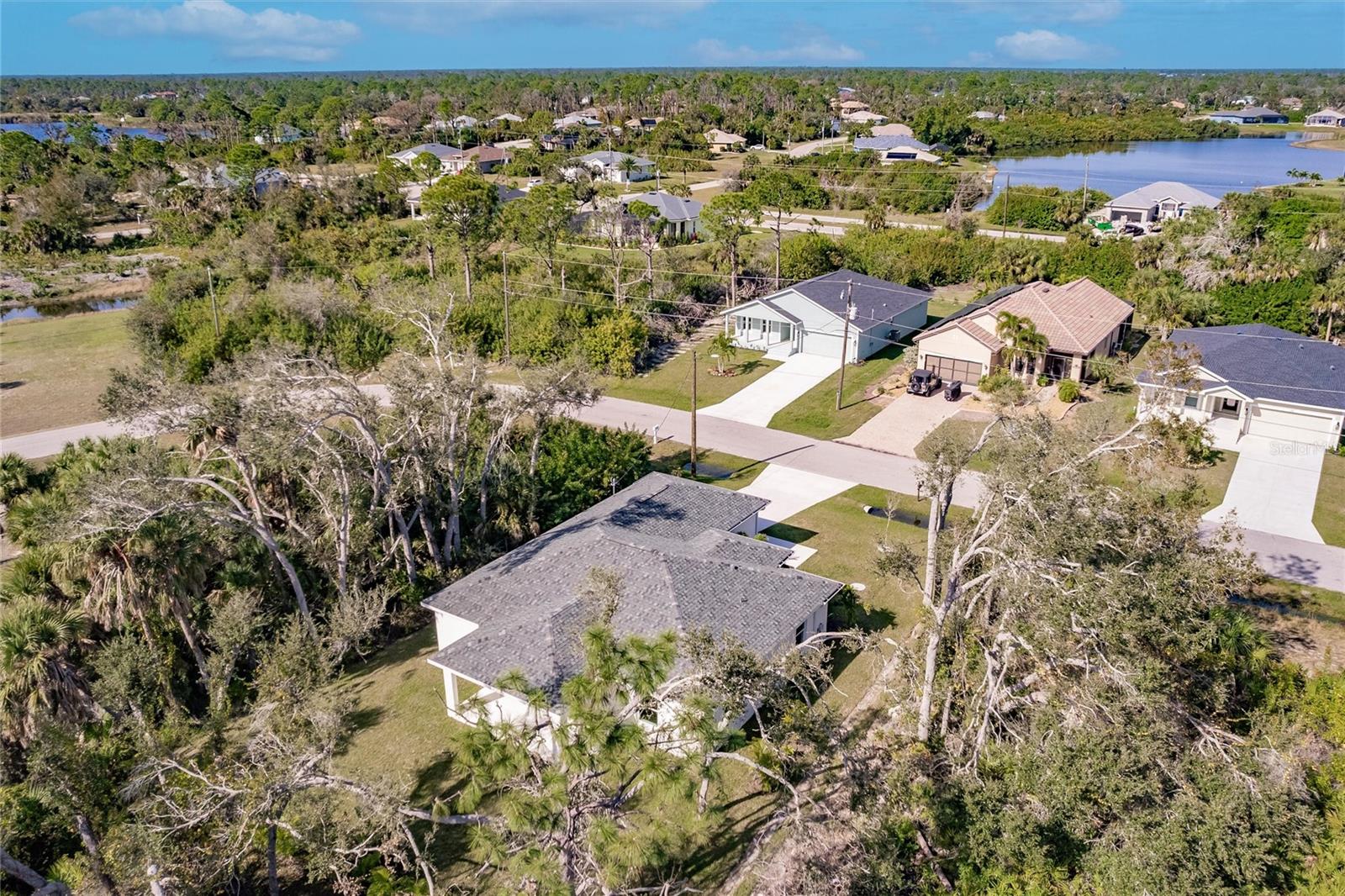 ROTONDA LAKES - Residential