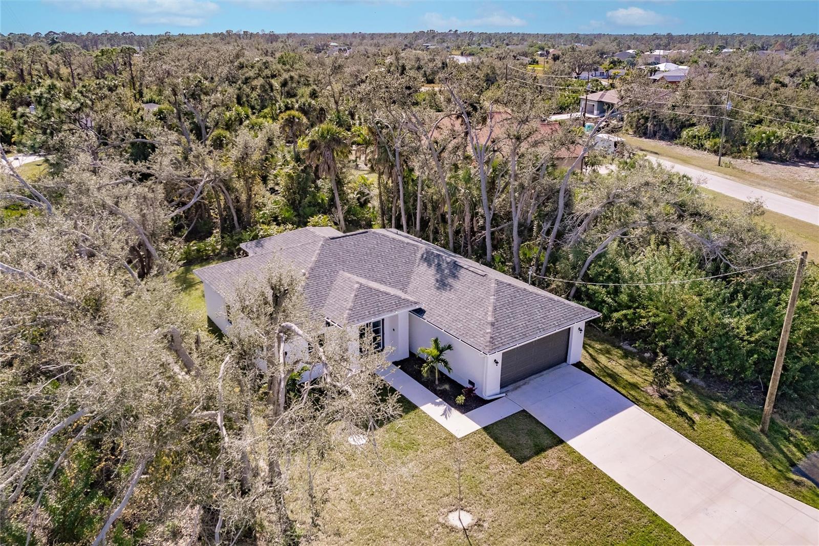 ROTONDA LAKES - Residential