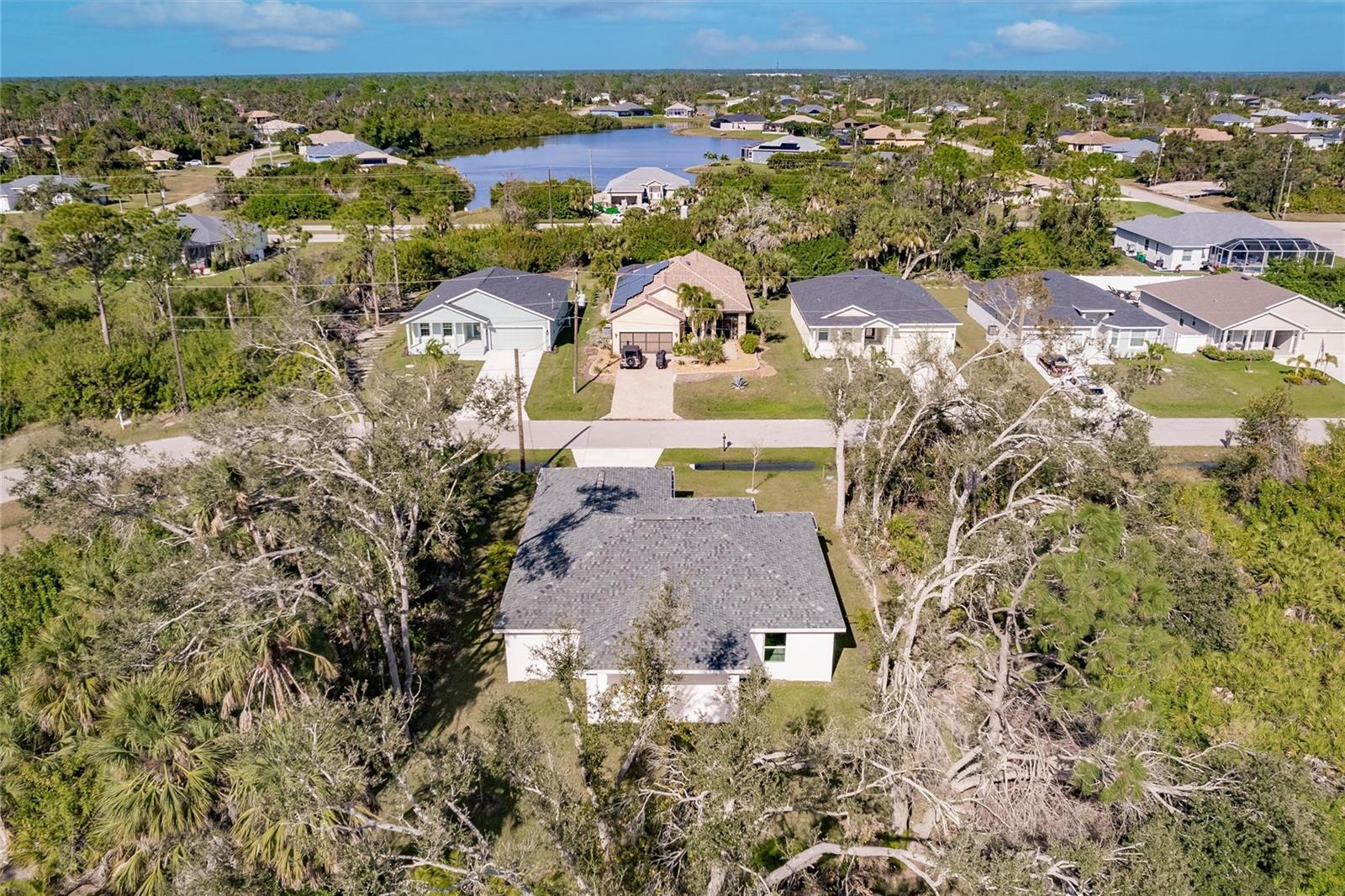 ROTONDA LAKES - Residential