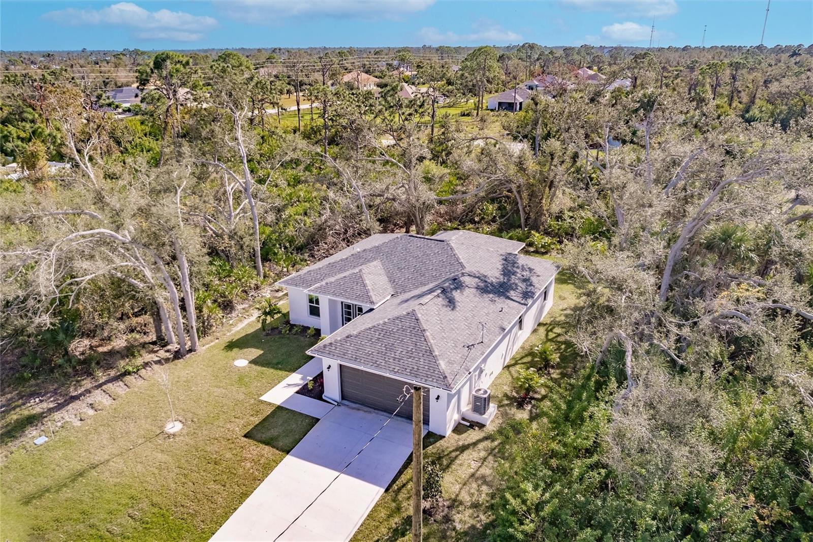 ROTONDA LAKES - Residential