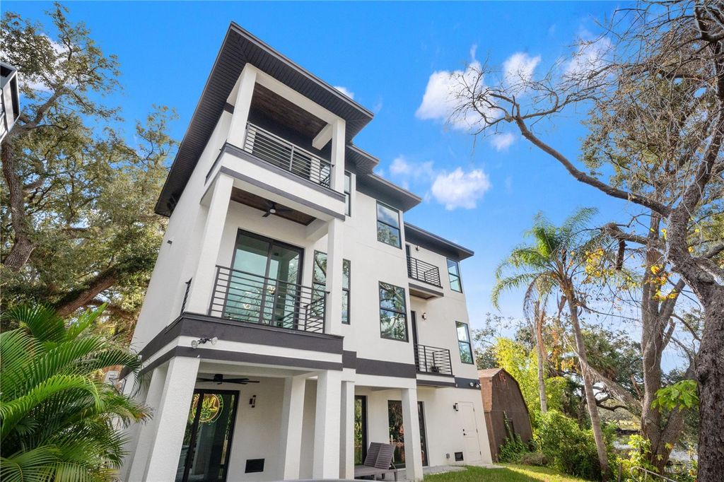 Photo of 321 W Hanlon Street, Tampa, FL 33604 (MLS # TB8463711)