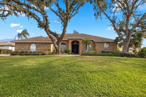 A home in PARRISH