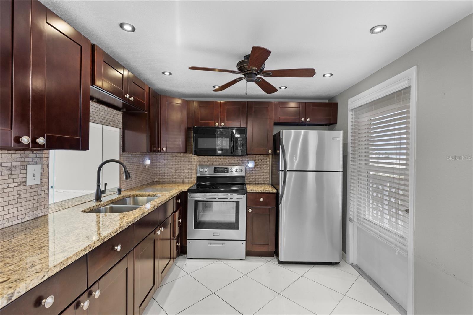 THE ISLANDS-MARTINIQUE CONDO - Residential Lease