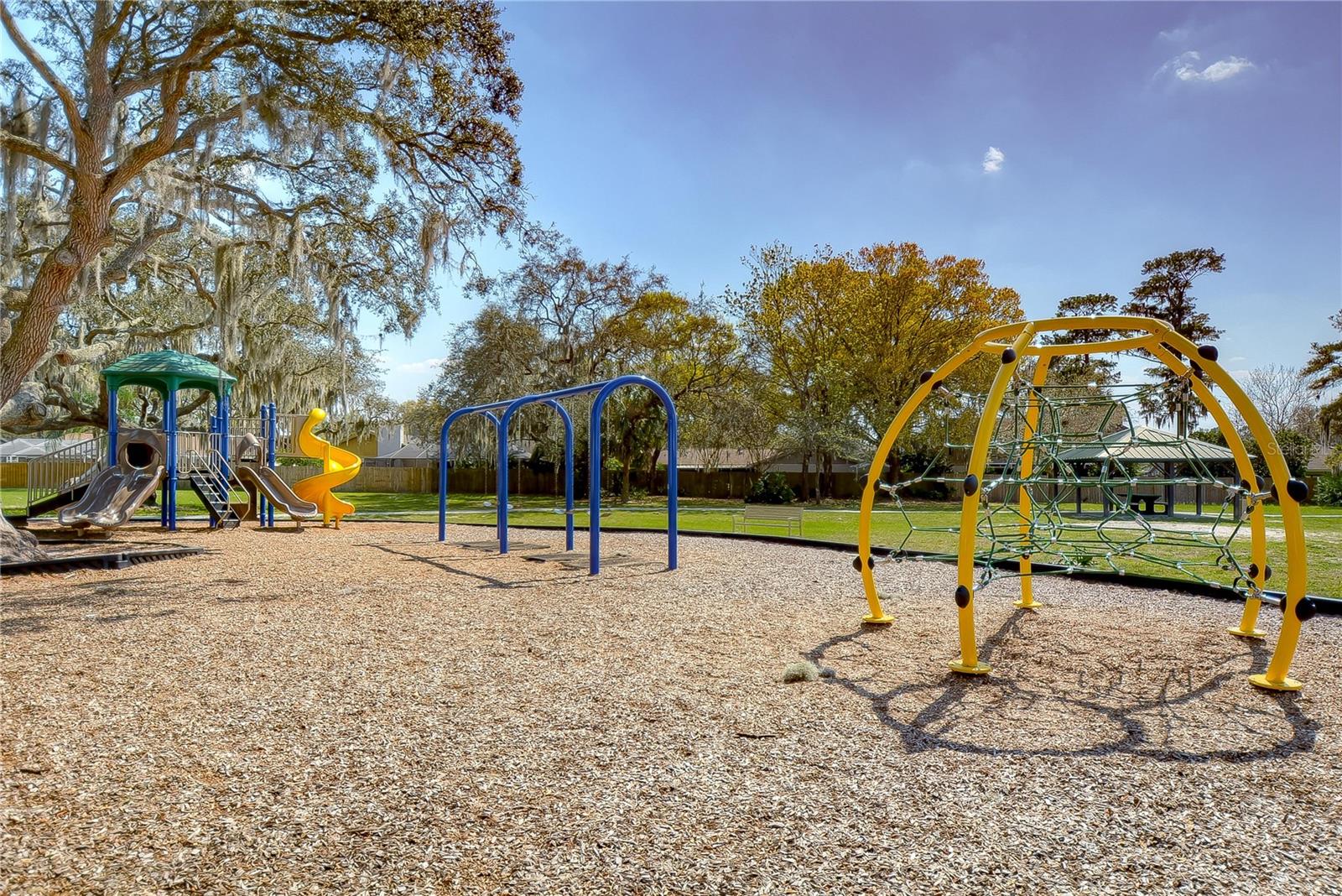 BLOOMINGDALE - Residential