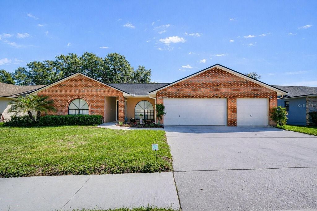 Photo of 3522 Springville Drive, Valrico, FL 33596 (MLS # TB8499663)