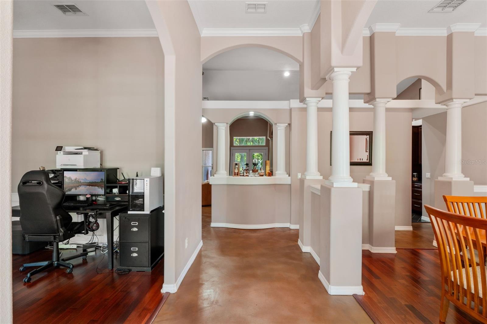 2304 INDIAN MOUND TRAIL
