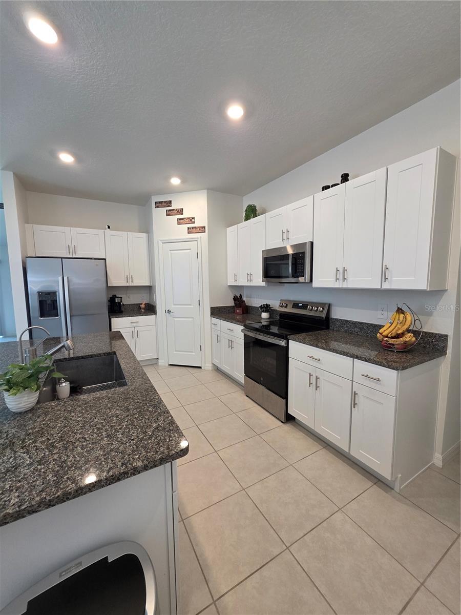 253 RAIN LILY AVENUE
