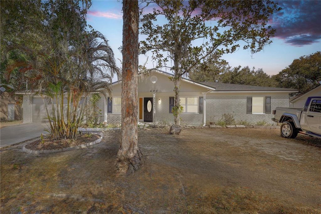 Photo of 606 Dali Drive, Brandon, FL 33511 (MLS # TB8460894)