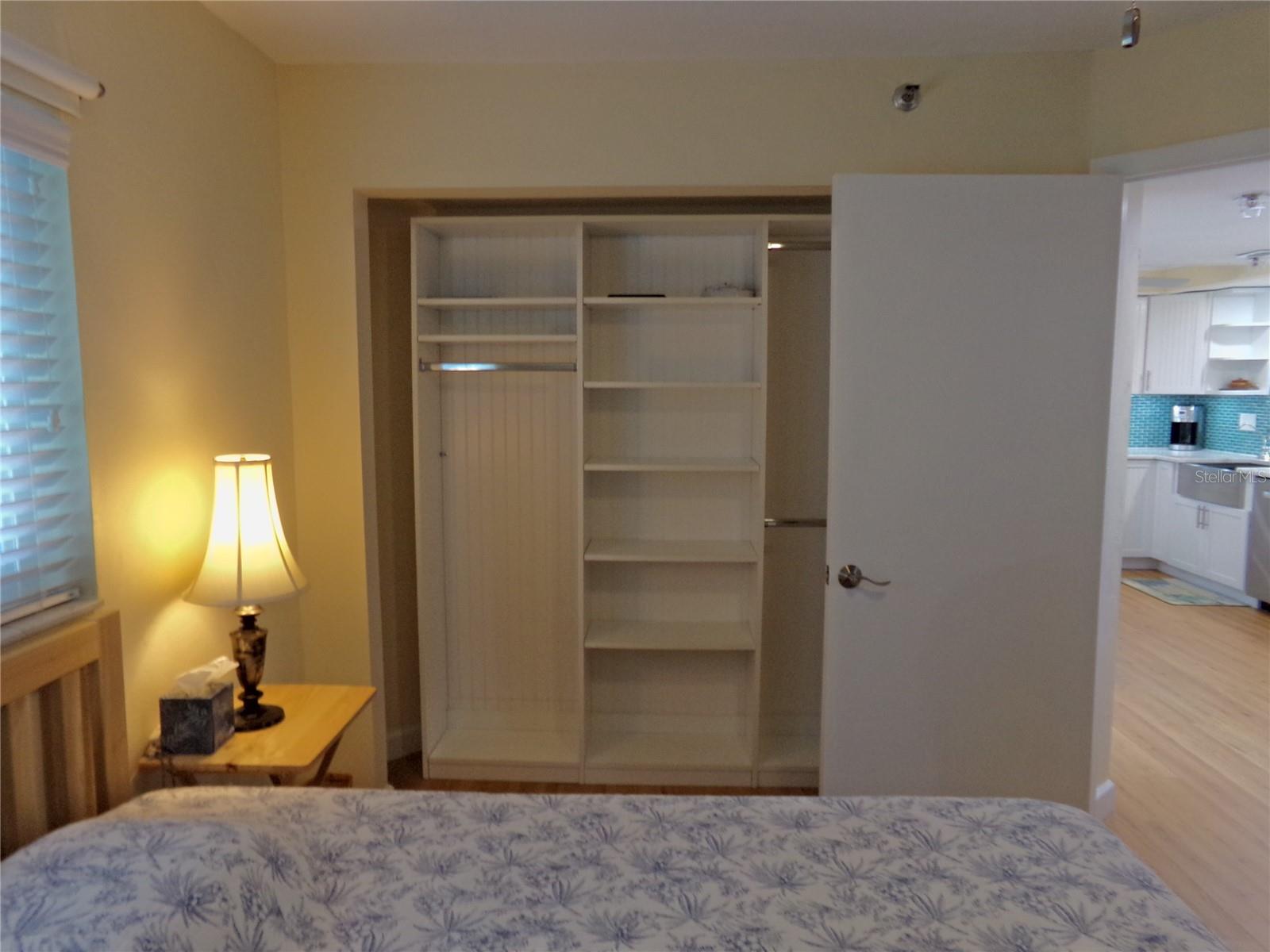 LEMON BAY BREEZES PH 01 - Residential