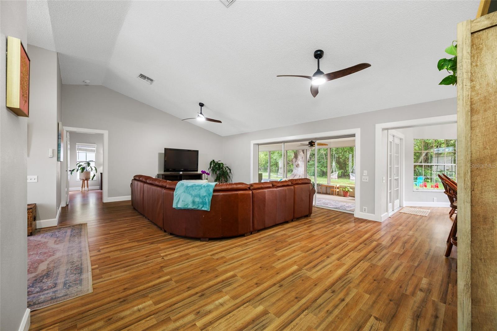 BERKLEY VILLAGE - Residential
