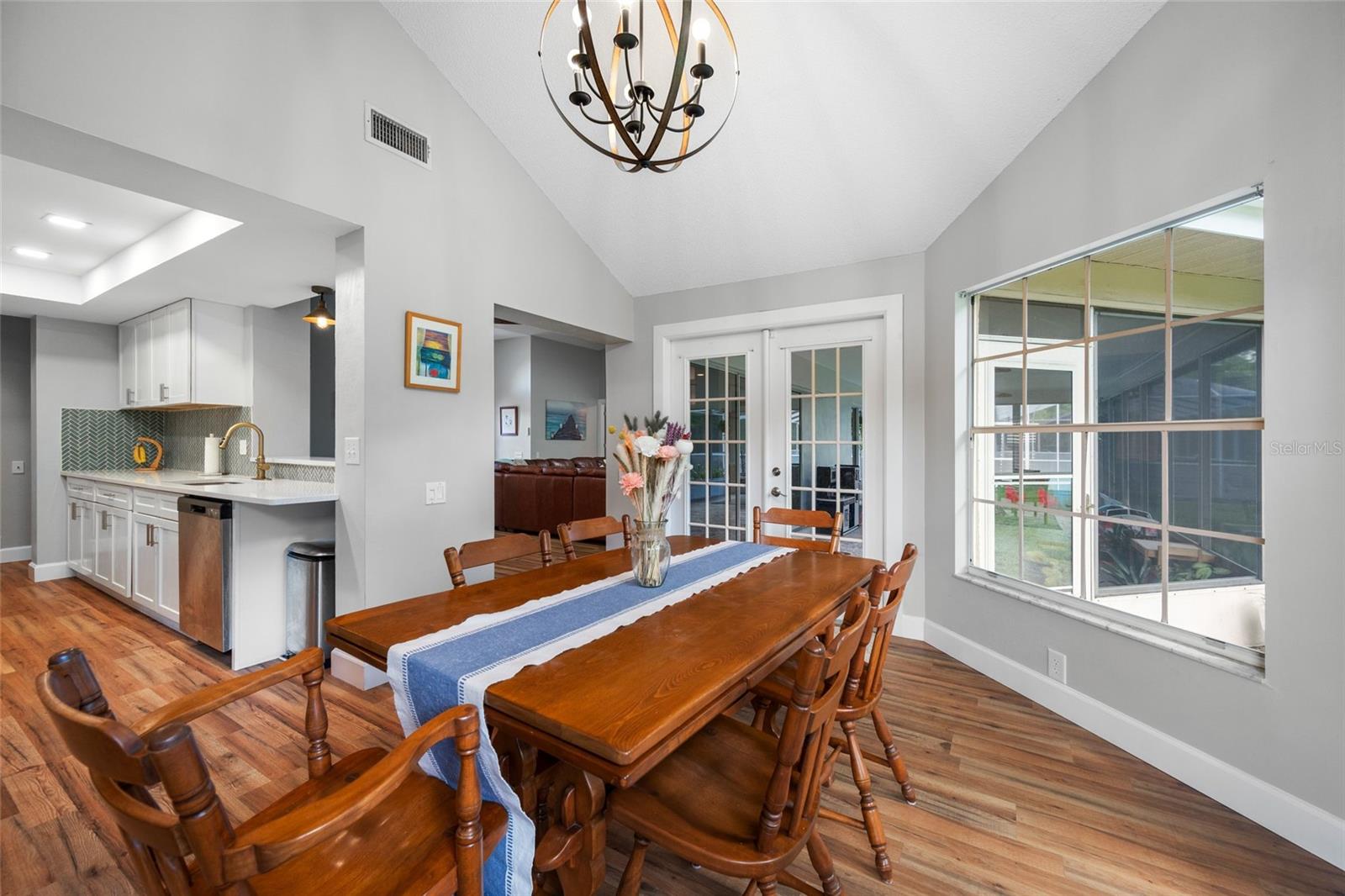 BERKLEY VILLAGE - Residential