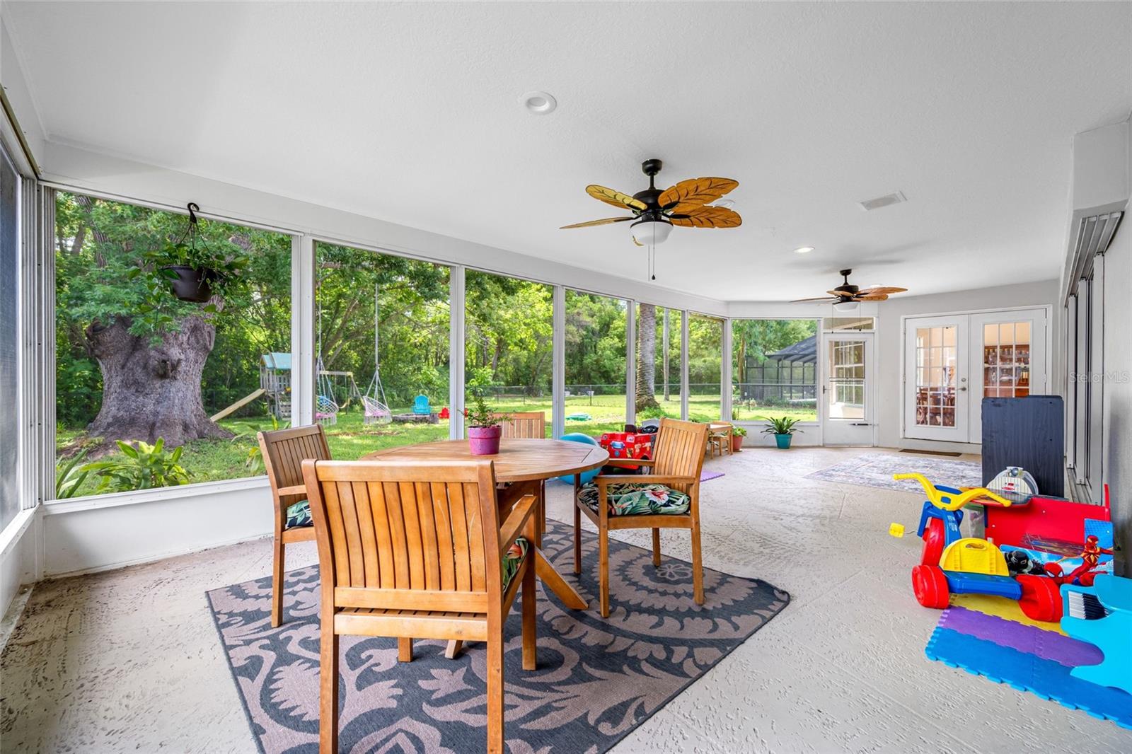 BERKLEY VILLAGE - Residential