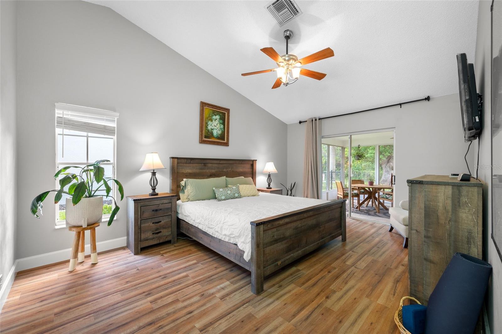 BERKLEY VILLAGE - Residential
