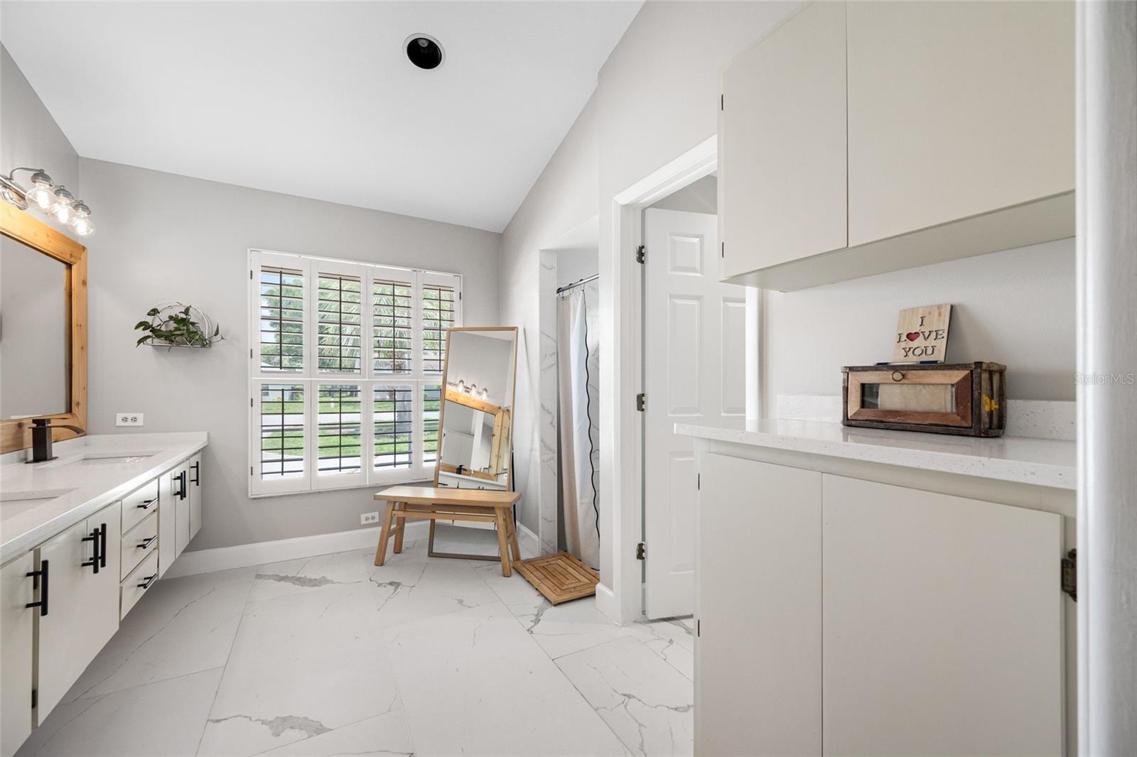 BERKLEY VILLAGE - Residential