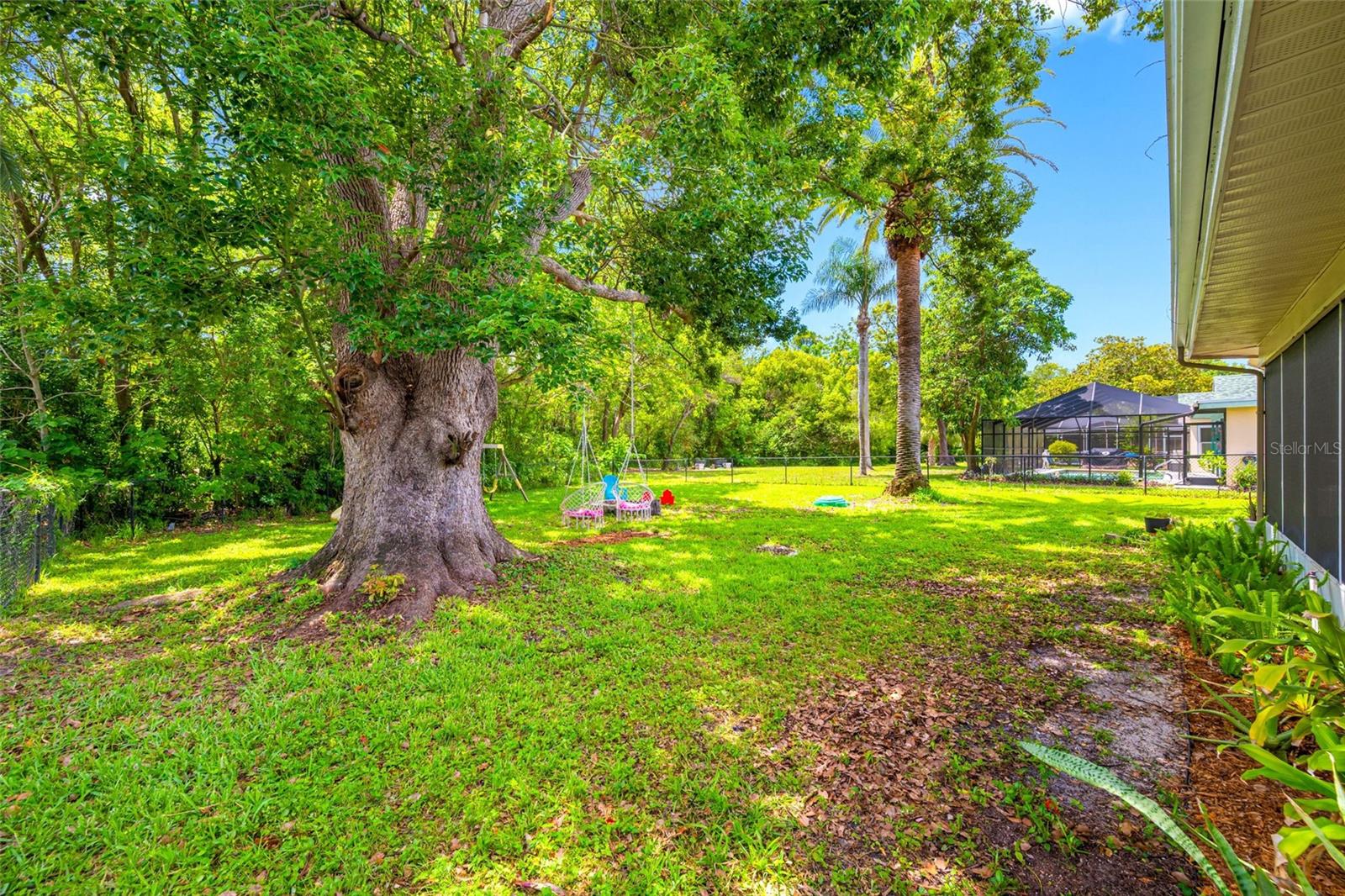 BERKLEY VILLAGE - Residential