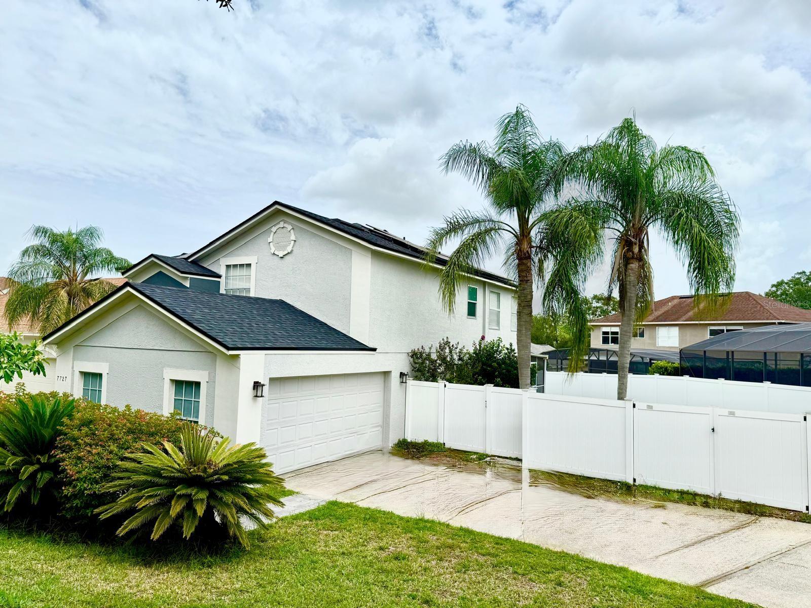 7727 GLYNDE HILL DRIVE