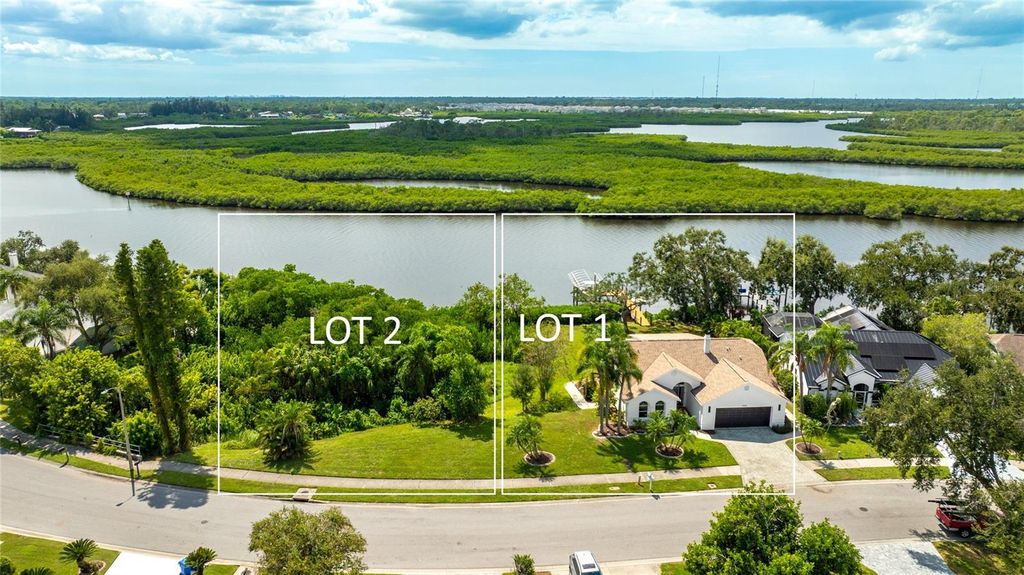 Photo of 4304 14th Avenue E, Bradenton, FL 34208 (MLS # A4666933)