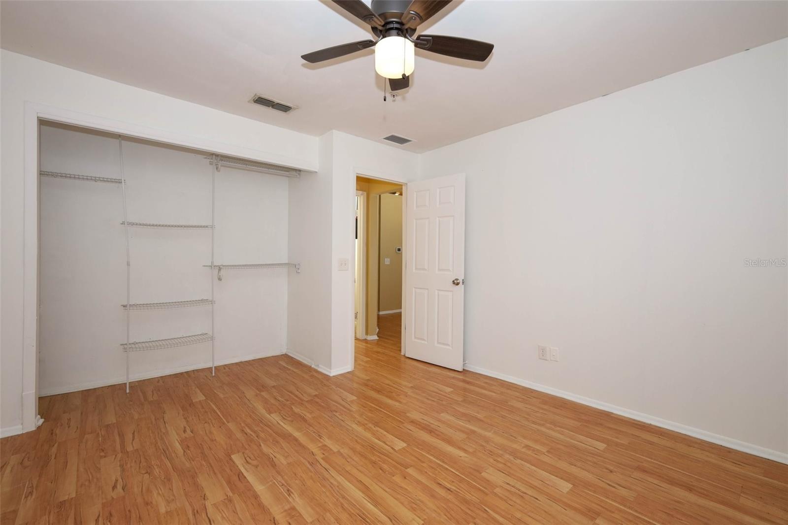 HUNTERS RESERVE A CONDO - Residential