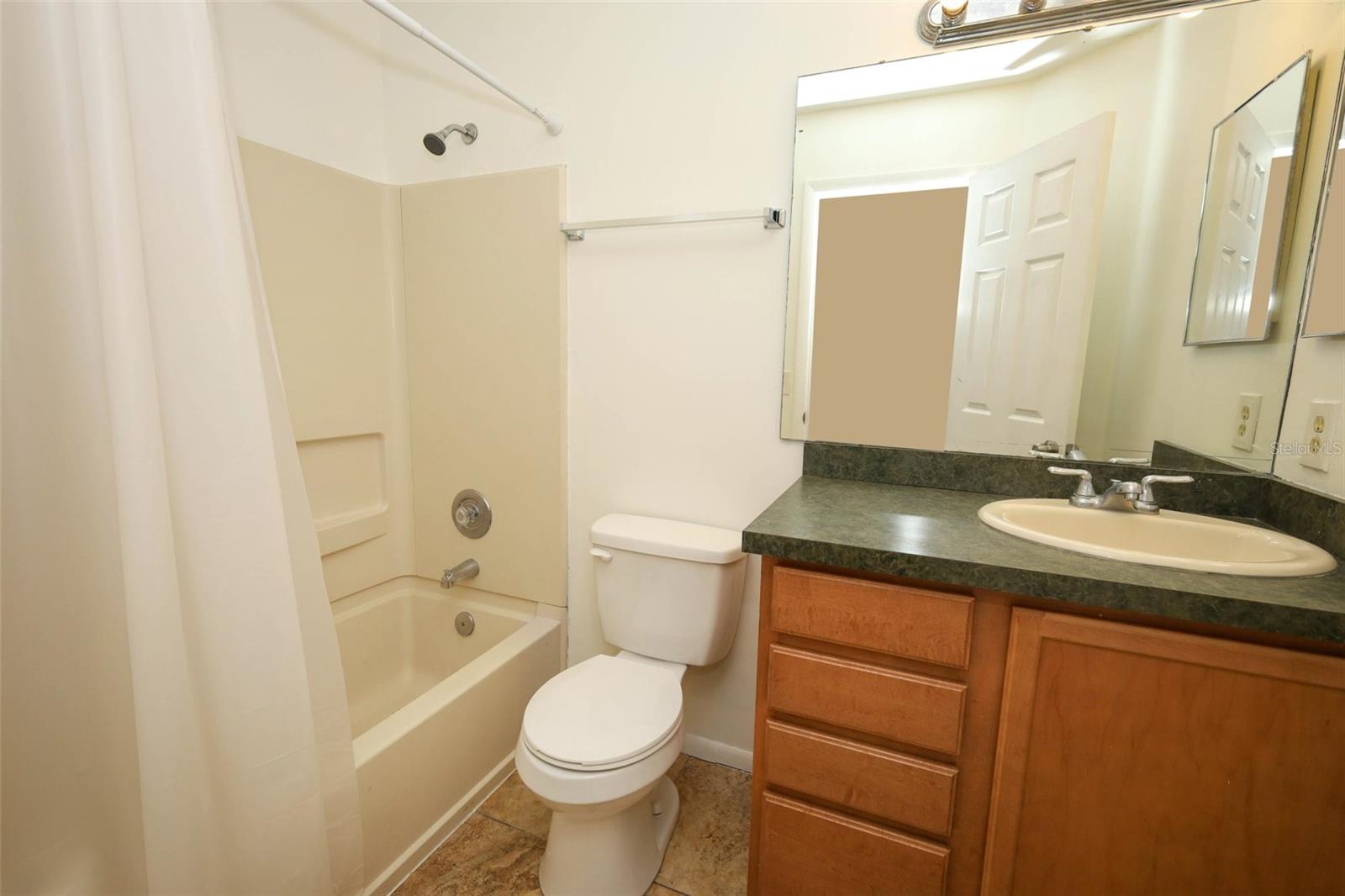 HUNTERS RESERVE A CONDO - Residential