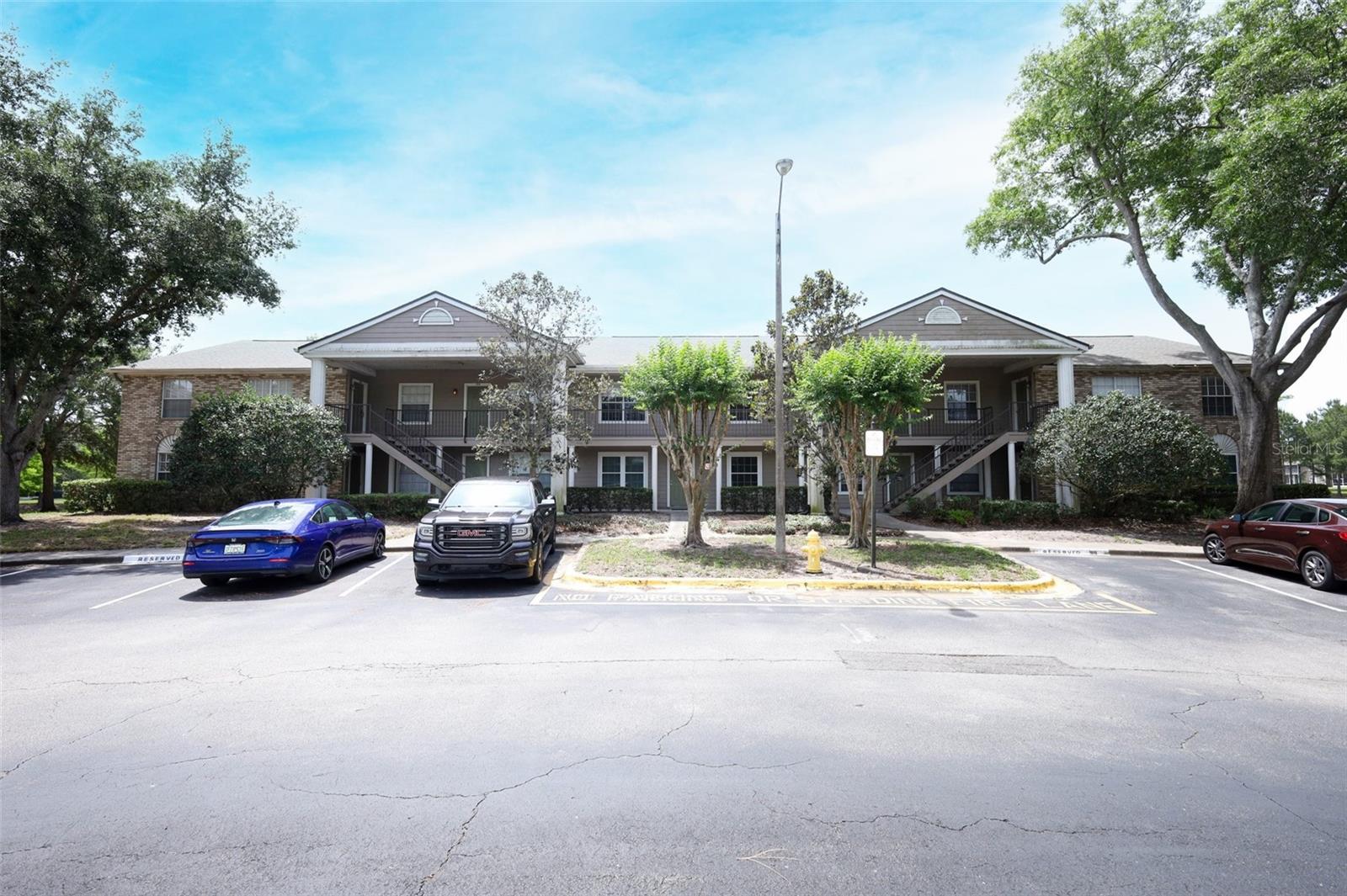 HUNTERS RESERVE A CONDO - Residential