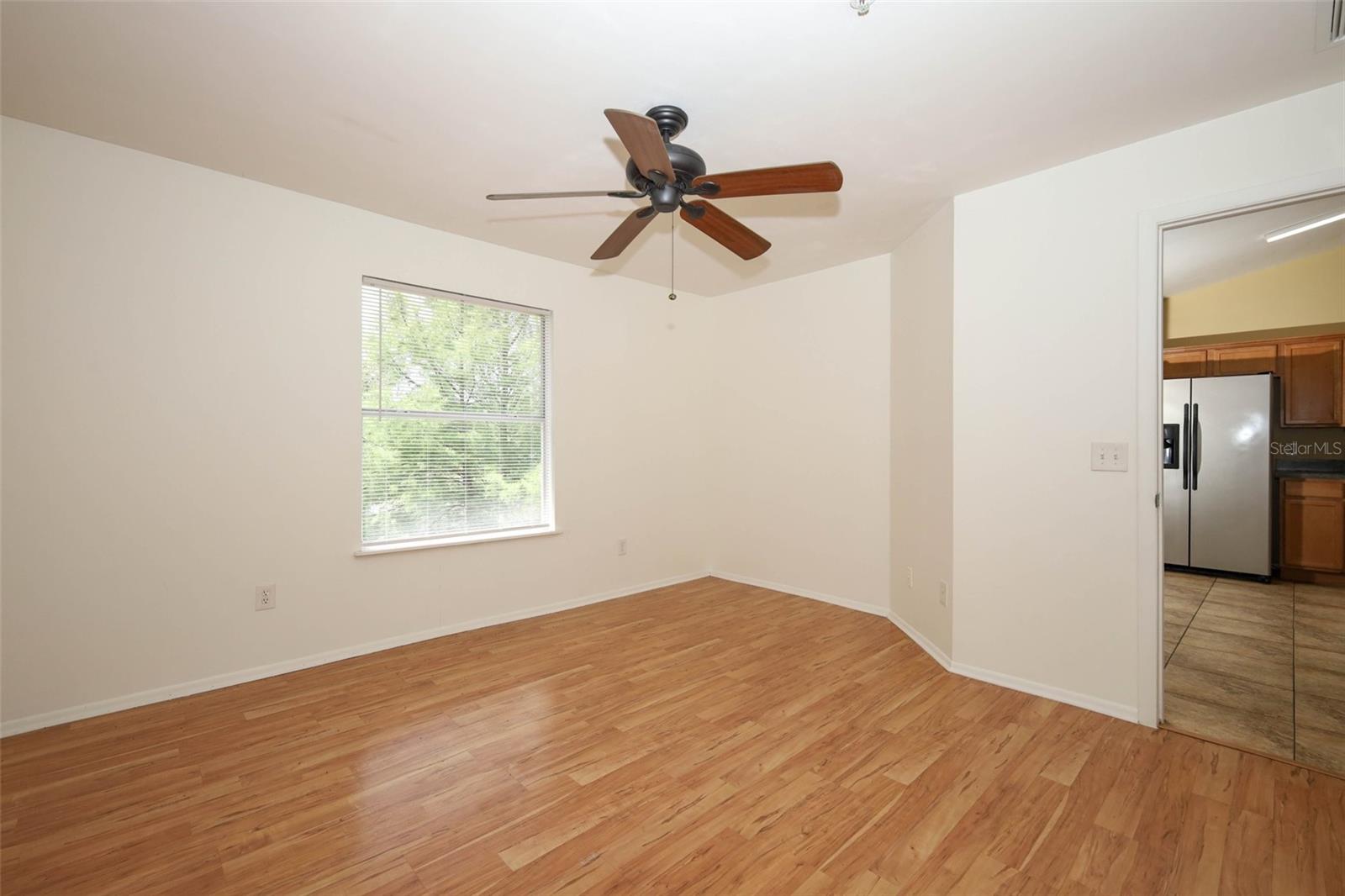 HUNTERS RESERVE A CONDO - Residential
