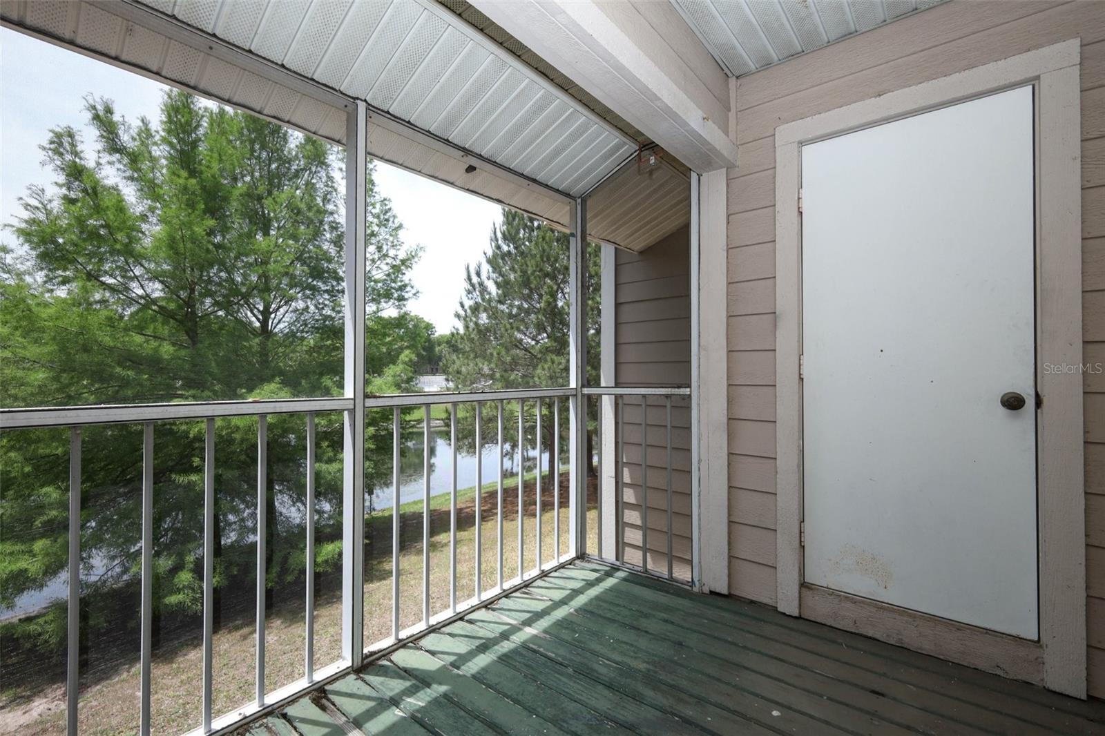 HUNTERS RESERVE A CONDO - Residential