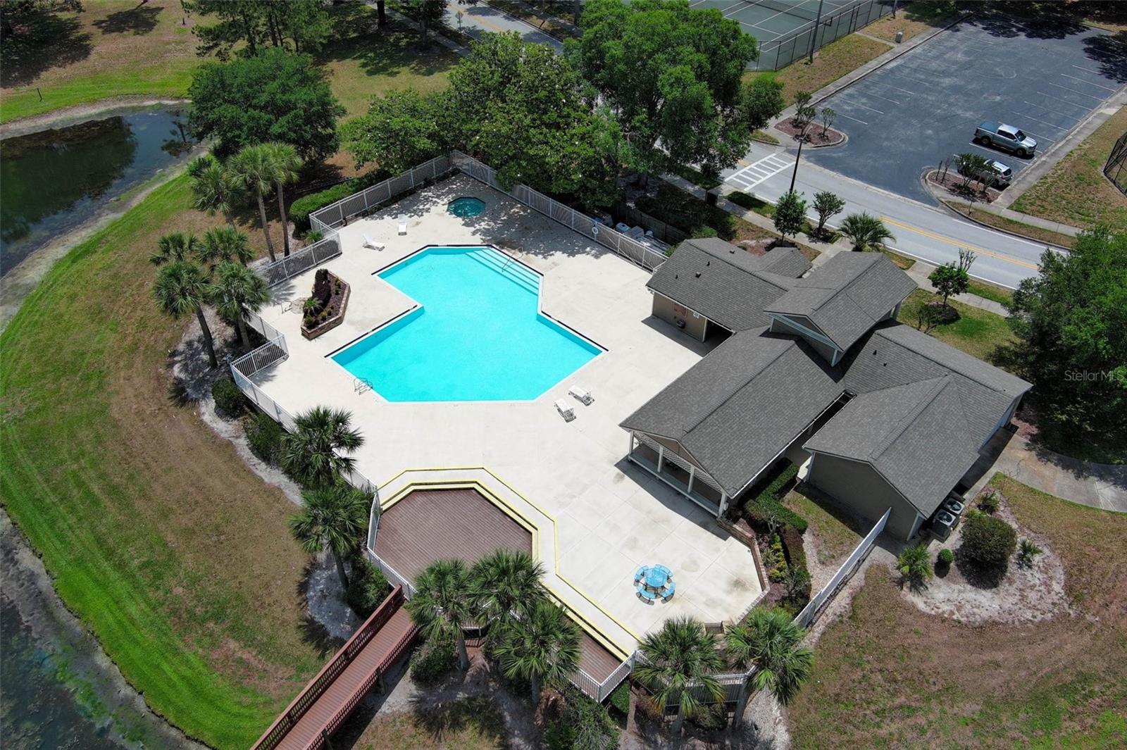 HUNTERS RESERVE A CONDO - Residential
