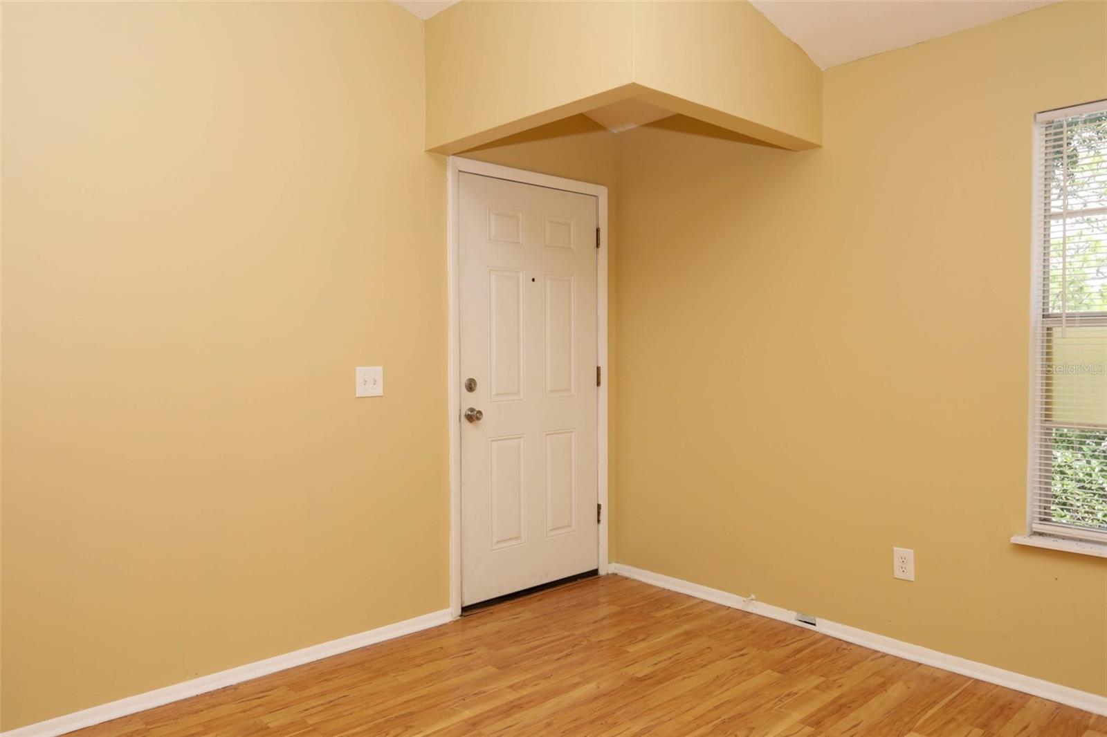 HUNTERS RESERVE A CONDO - Residential