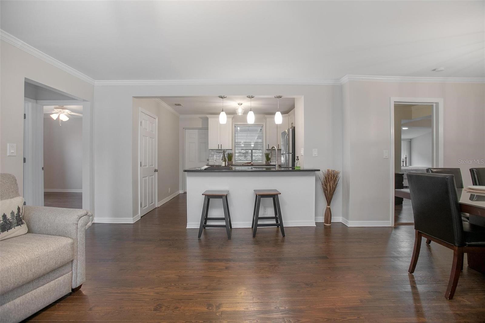 BALLARDS IN BLK 08 HOWRYS ADD DELAND - Residential