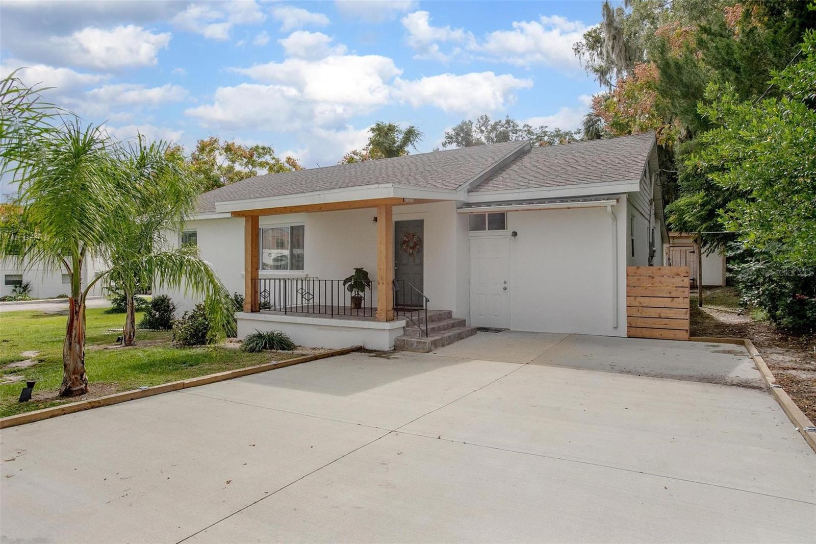 CHARMING MID-CENTURY COTTAGE NEAR DOWNTOWN DELAND!
Fall in love with this beautifully renovated mid-century cottage, just blocks from the heart of downtown DeLand. This move-in-ready gem offers updated flooring, kitchen, and bathrooms—every detail has been thoughtfully refreshed.  Enjoy the flexibility of a potential mother-in-law suite with its own private entrance—perfect for extended family or as a rental opportunity (ideal for Stetson housing rental!). Located in one of DeLand’s safest areas, near the police and fire stations, you’ll have peace of mind and the convenience of being able to walk to shops, dining, and events in minutes.
Less than an hour to the beaches and Orlando attractions, this home offers the perfect blend of location, charm, and opportunity.