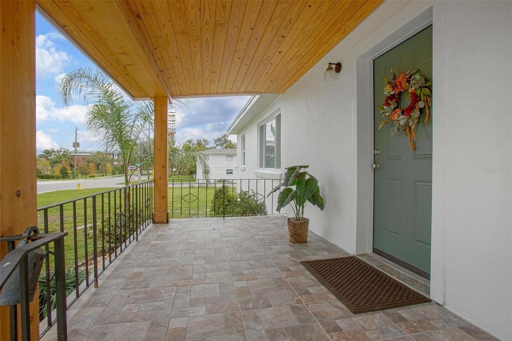 Photo of 334 W Howry Avenue, Deland, FL 32720 (MLS # V4945624)