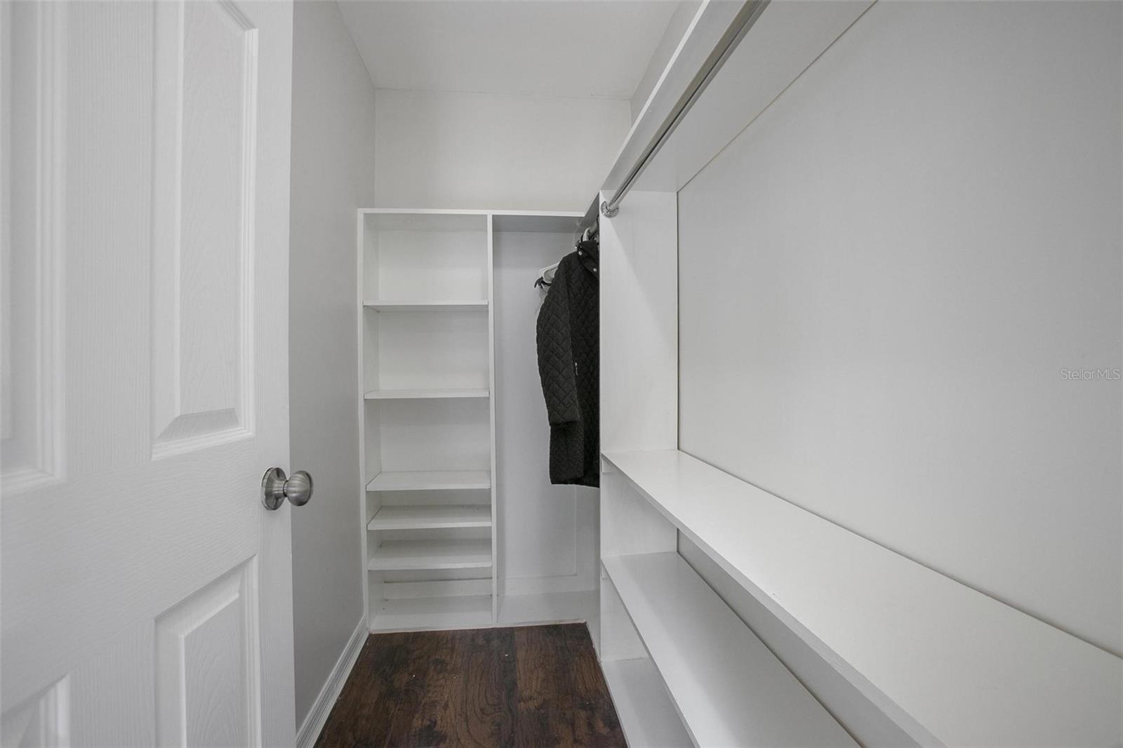 BALLARDS IN BLK 08 HOWRYS ADD DELAND - Residential