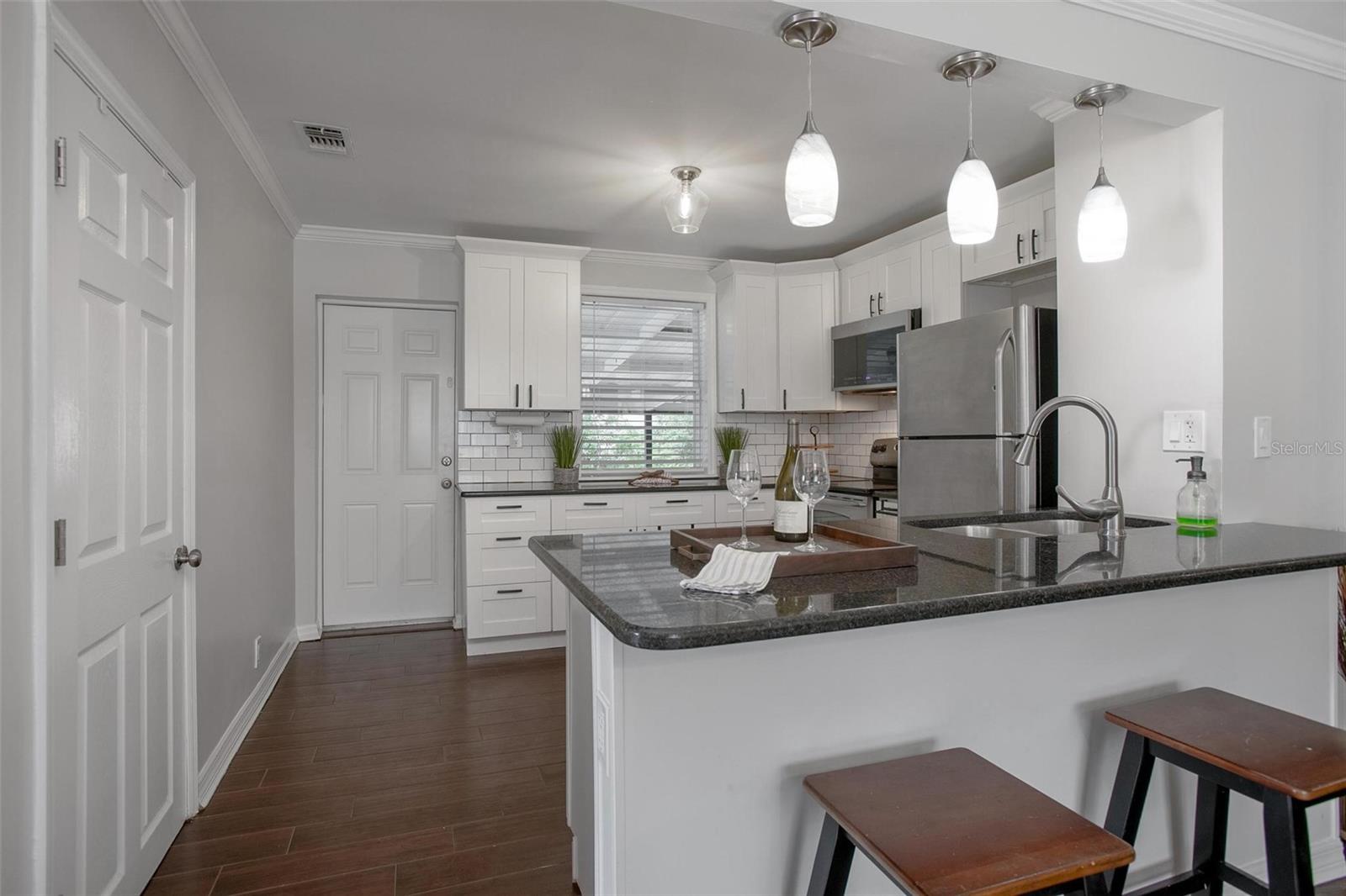 BALLARDS IN BLK 08 HOWRYS ADD DELAND - Residential