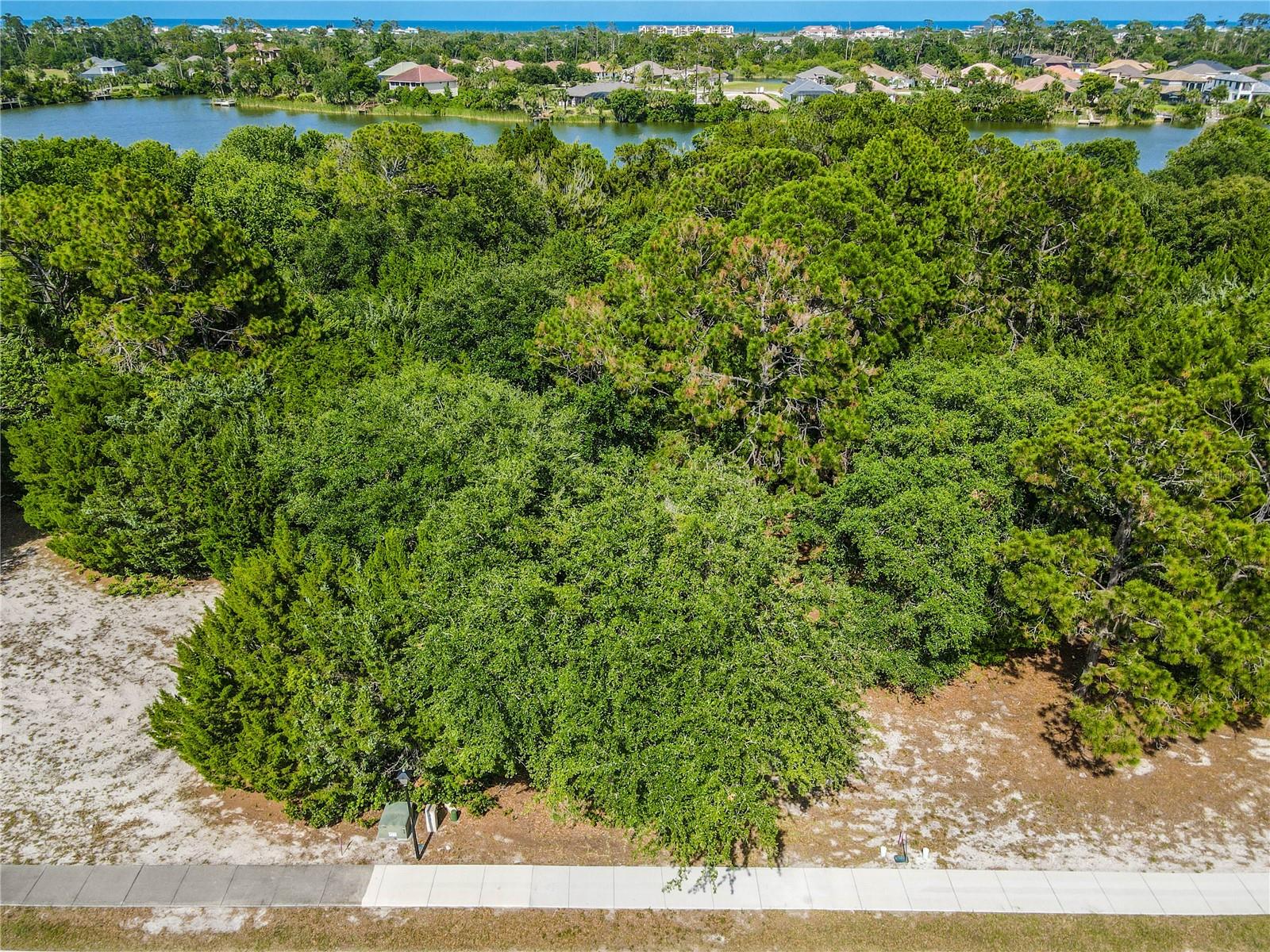 22 N LAKEWALK DRIVE