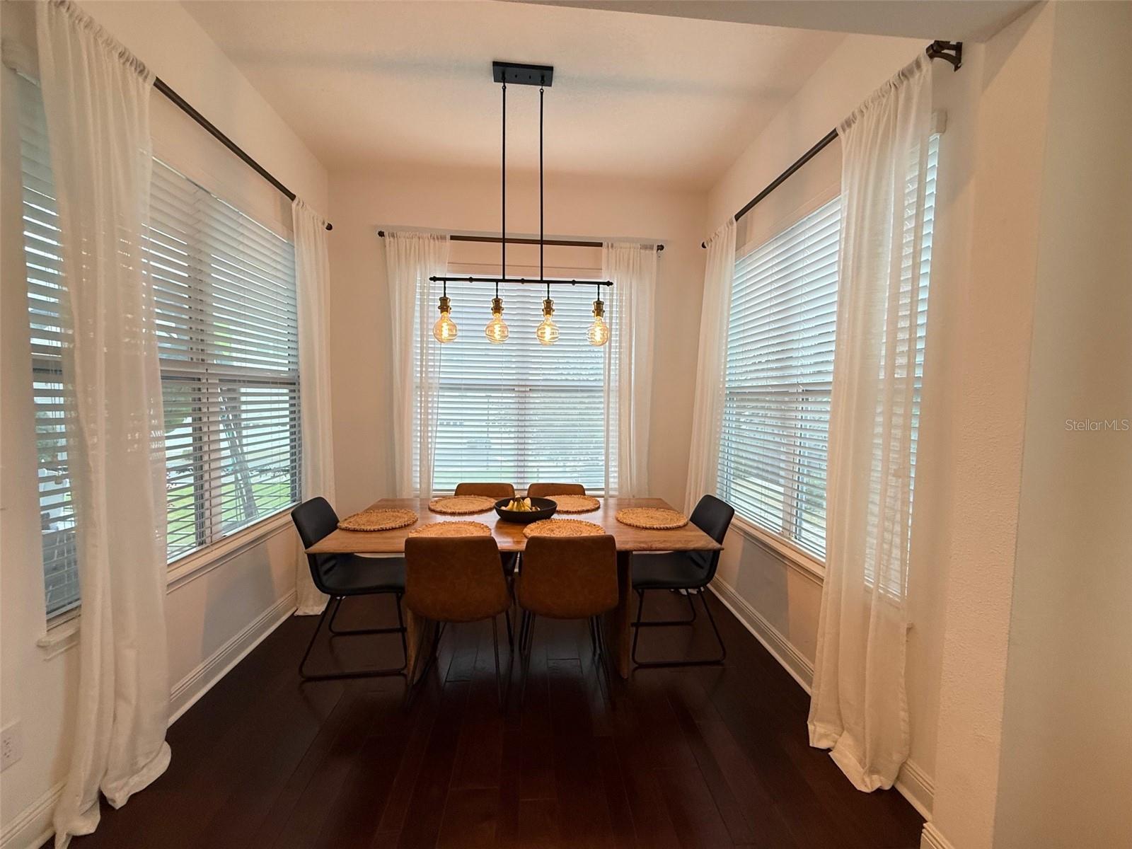 LAUREATE PARK NBRHD CENTER PH 1 - Residential