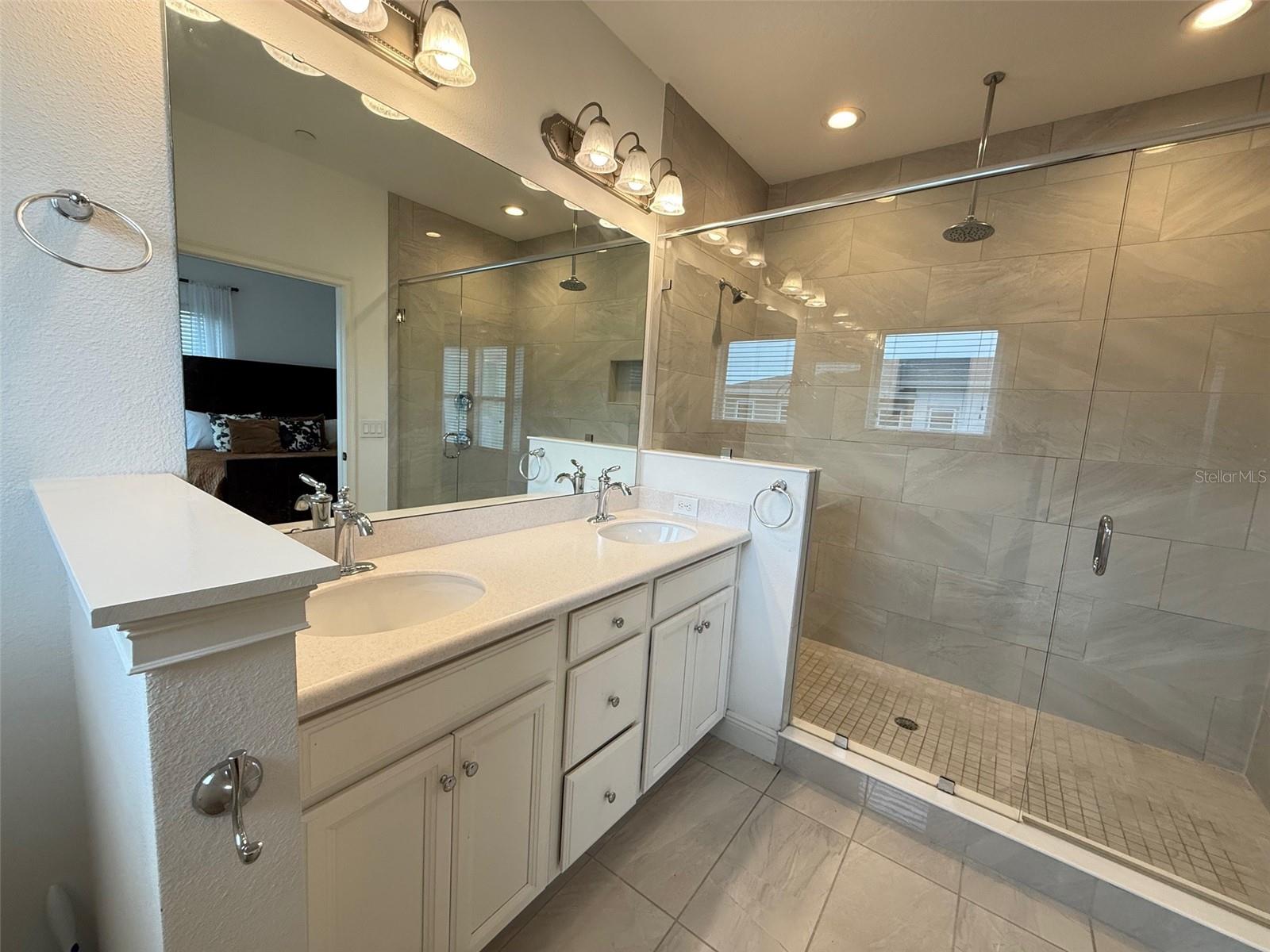 LAUREATE PARK NBRHD CENTER PH 1 - Residential