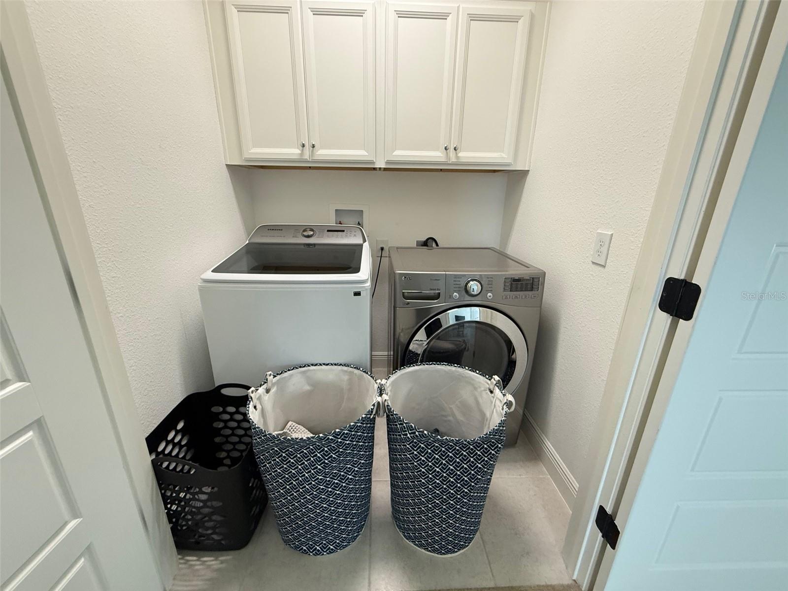 LAUREATE PARK NBRHD CENTER PH 1 - Residential