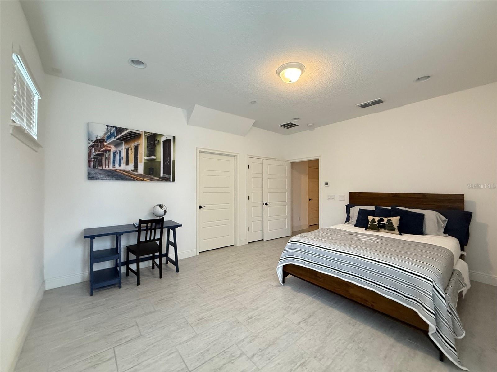 LAUREATE PARK NBRHD CENTER PH 1 - Residential