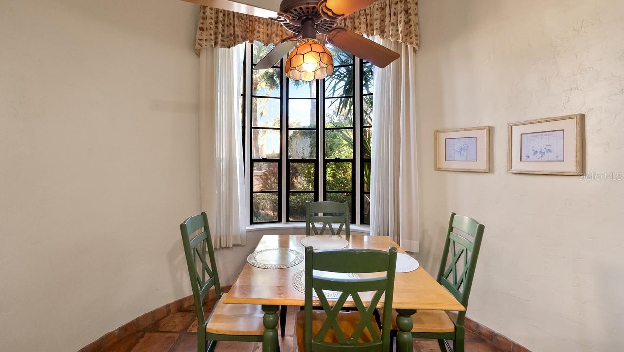 HOWEY MISSION SANTA CRUZ CONDO - Residential