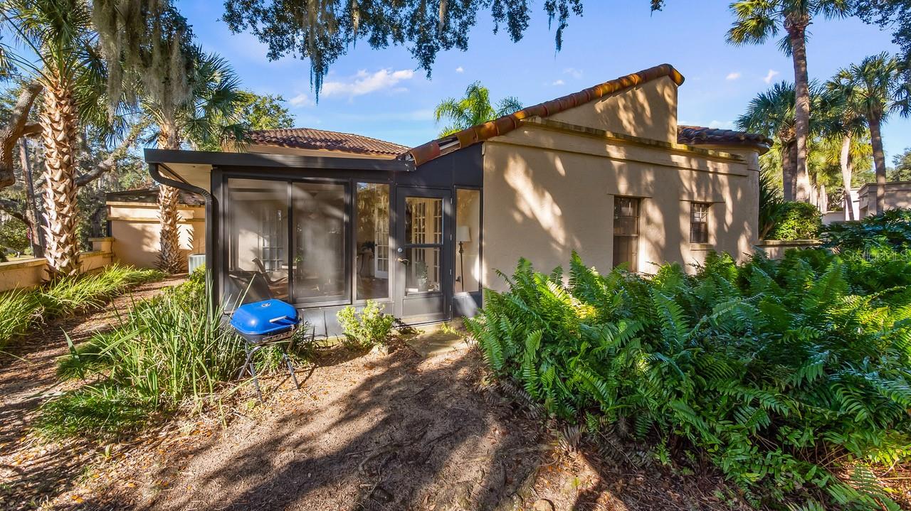 HOWEY MISSION SANTA CRUZ CONDO - Residential