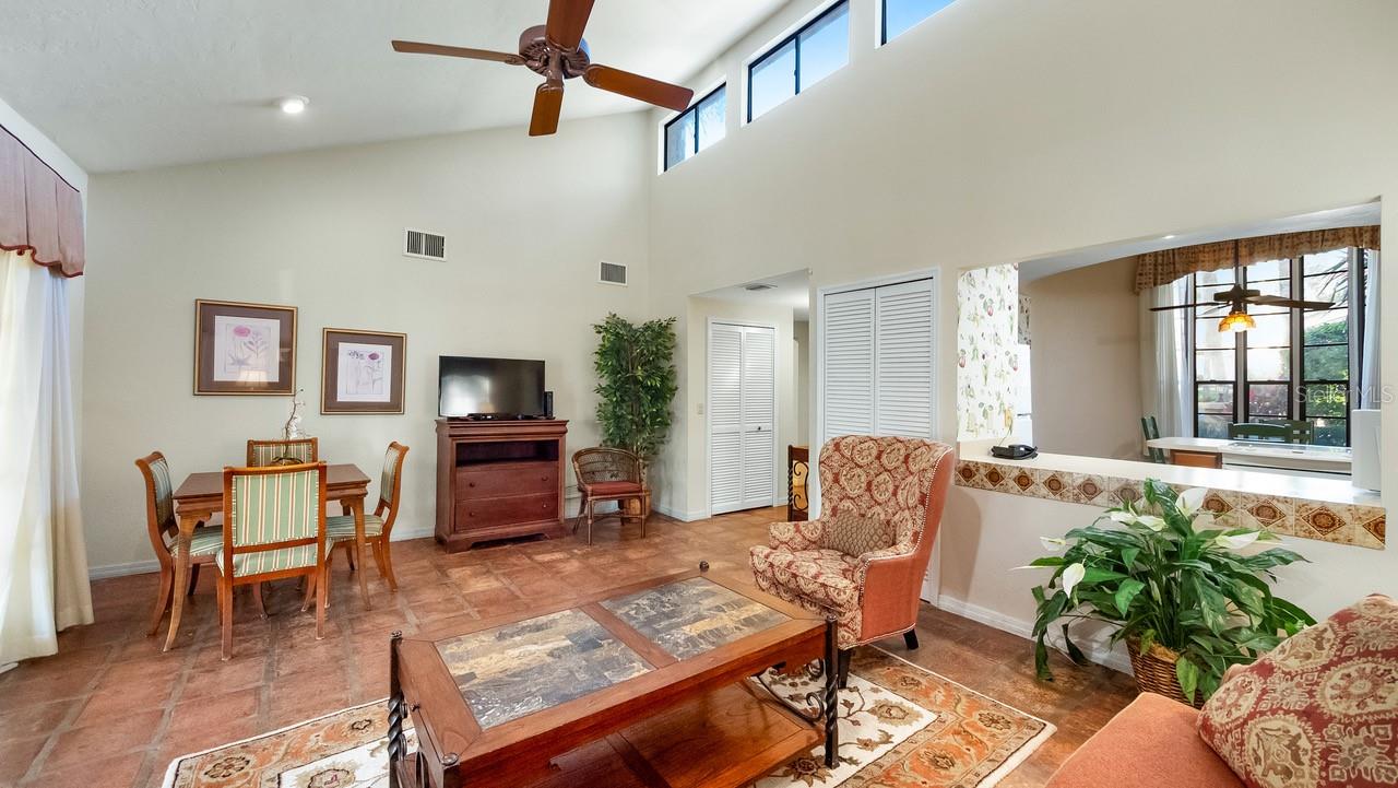 HOWEY MISSION SANTA CRUZ CONDO - Residential