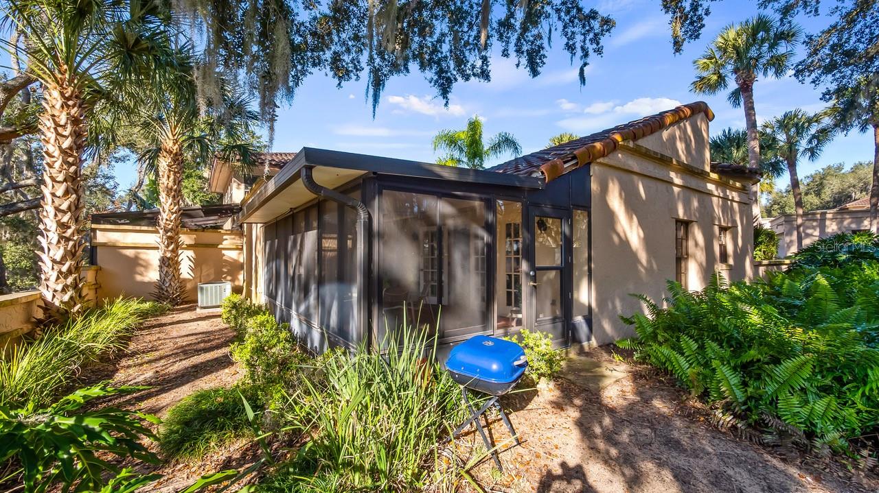 HOWEY MISSION SANTA CRUZ CONDO - Residential