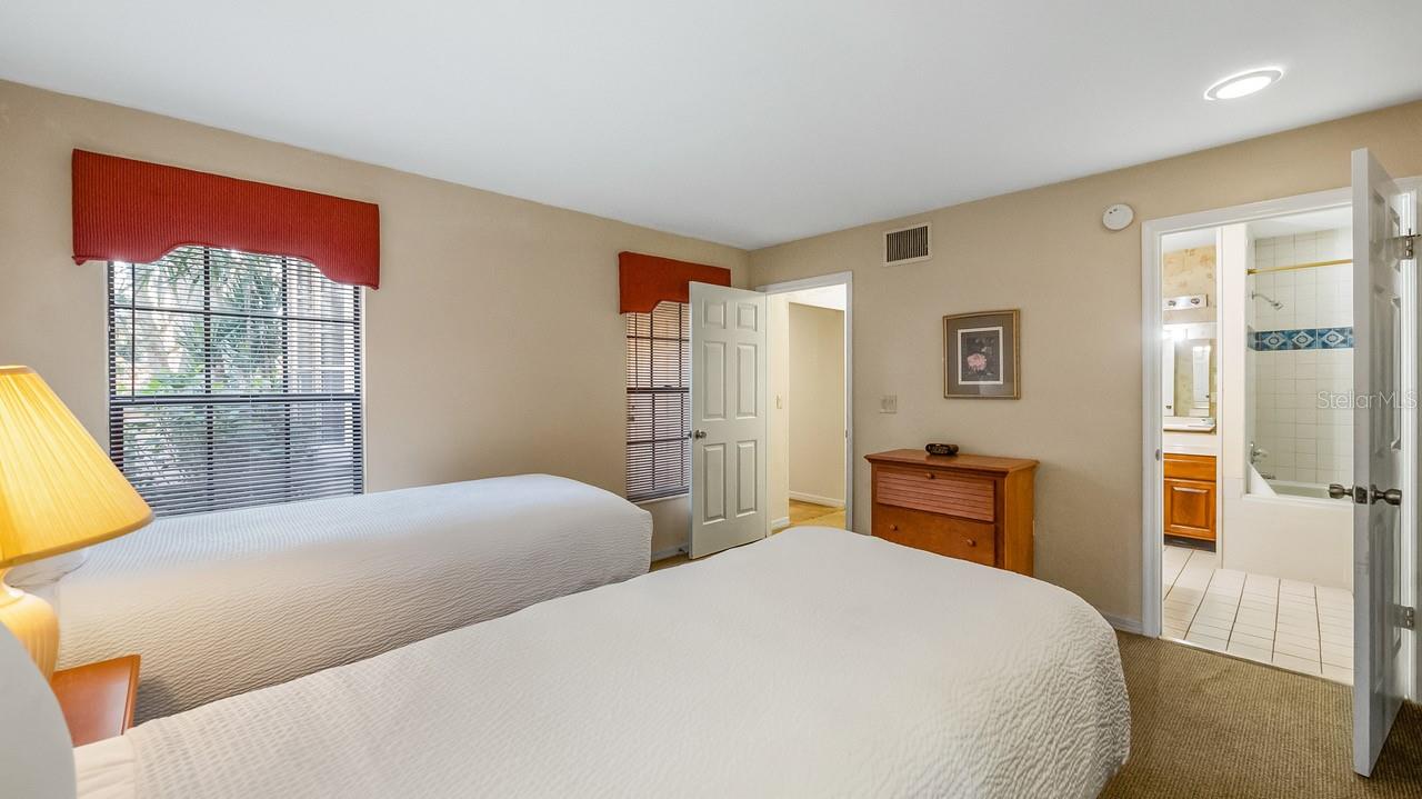 HOWEY MISSION SANTA CRUZ CONDO - Residential