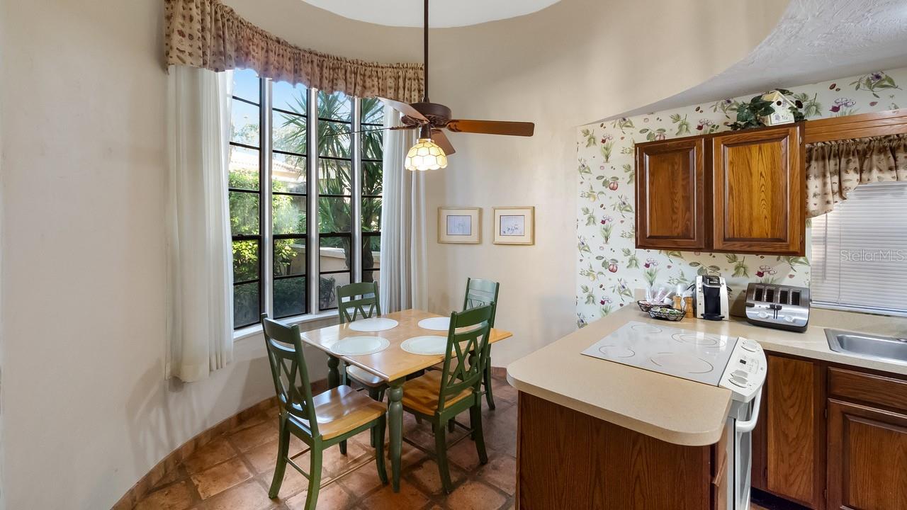 HOWEY MISSION SANTA CRUZ CONDO - Residential