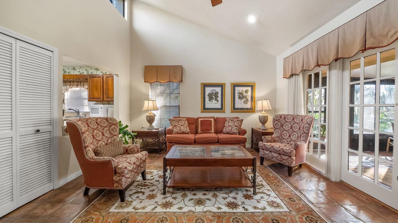 HOWEY MISSION SANTA CRUZ CONDO - Residential