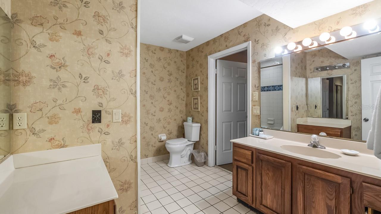 HOWEY MISSION SANTA CRUZ CONDO - Residential