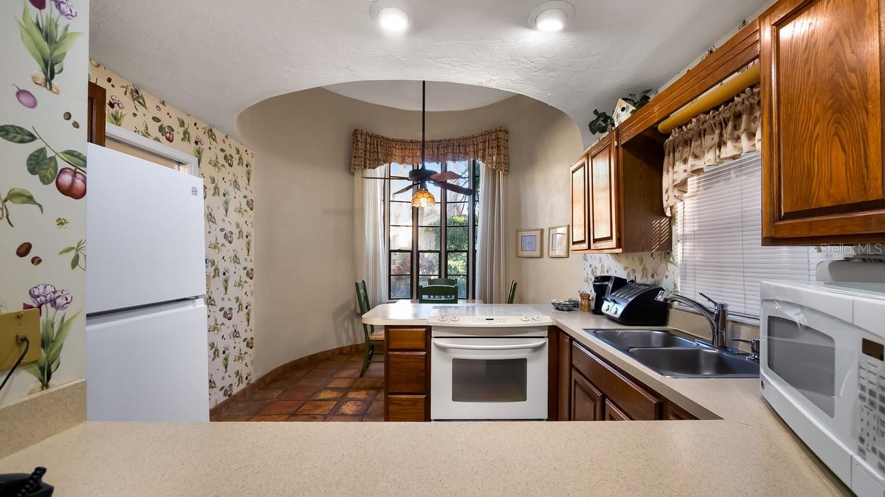 HOWEY MISSION SANTA CRUZ CONDO - Residential