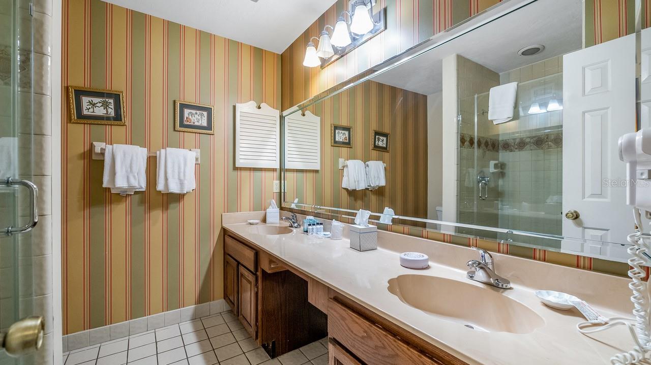 HOWEY MISSION SANTA CRUZ CONDO - Residential